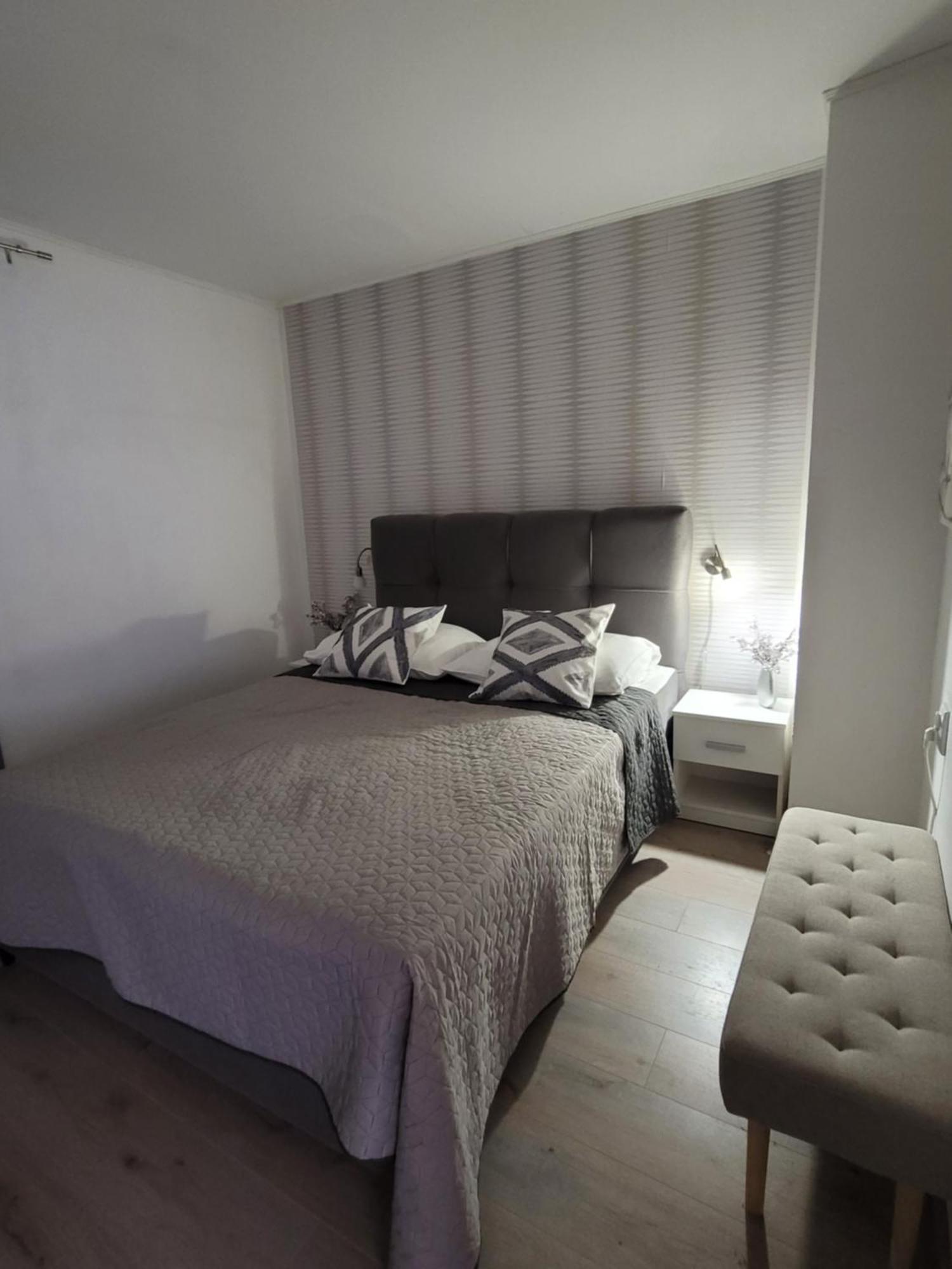 Apartments Lanterna Ražanac Habitación foto